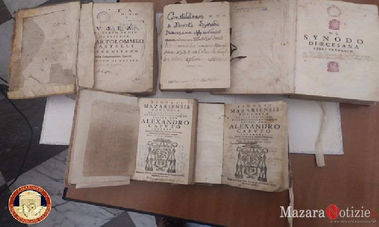 I Carabinieri per la Tutela del Patrimonio Culturale restituiscono 5.000 documenti alla Diocesi di Mazara databili tra il 1400 e il 1800